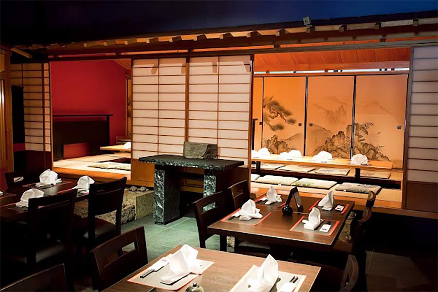 Restaurant Nami Japanese interior
